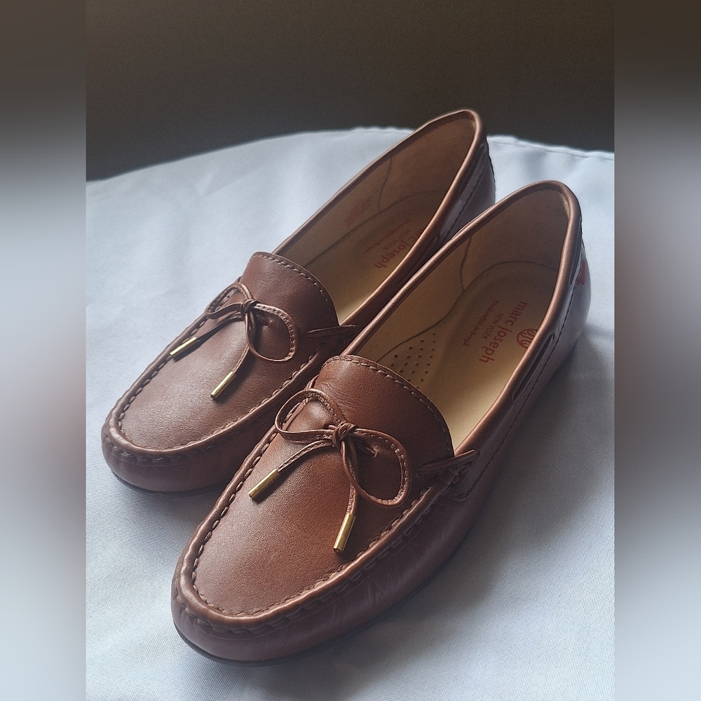 Mark Joseph NY Diana ST Leather Flat Loafer NEW Rubber Sole Round Toe Bow Detail